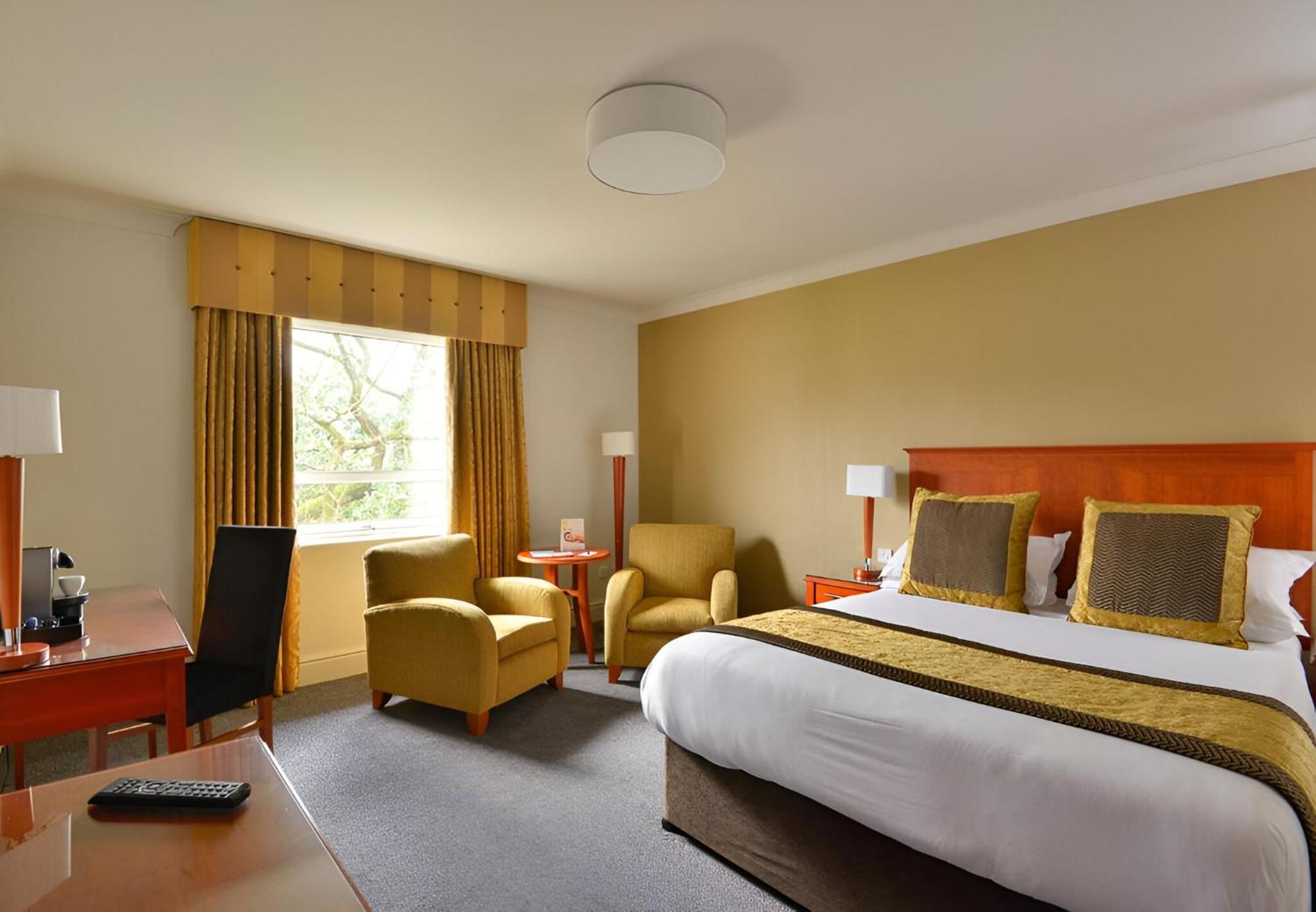 Mercure Manchester Norton Grange Hotel & Spa Rochdale Exterior photo