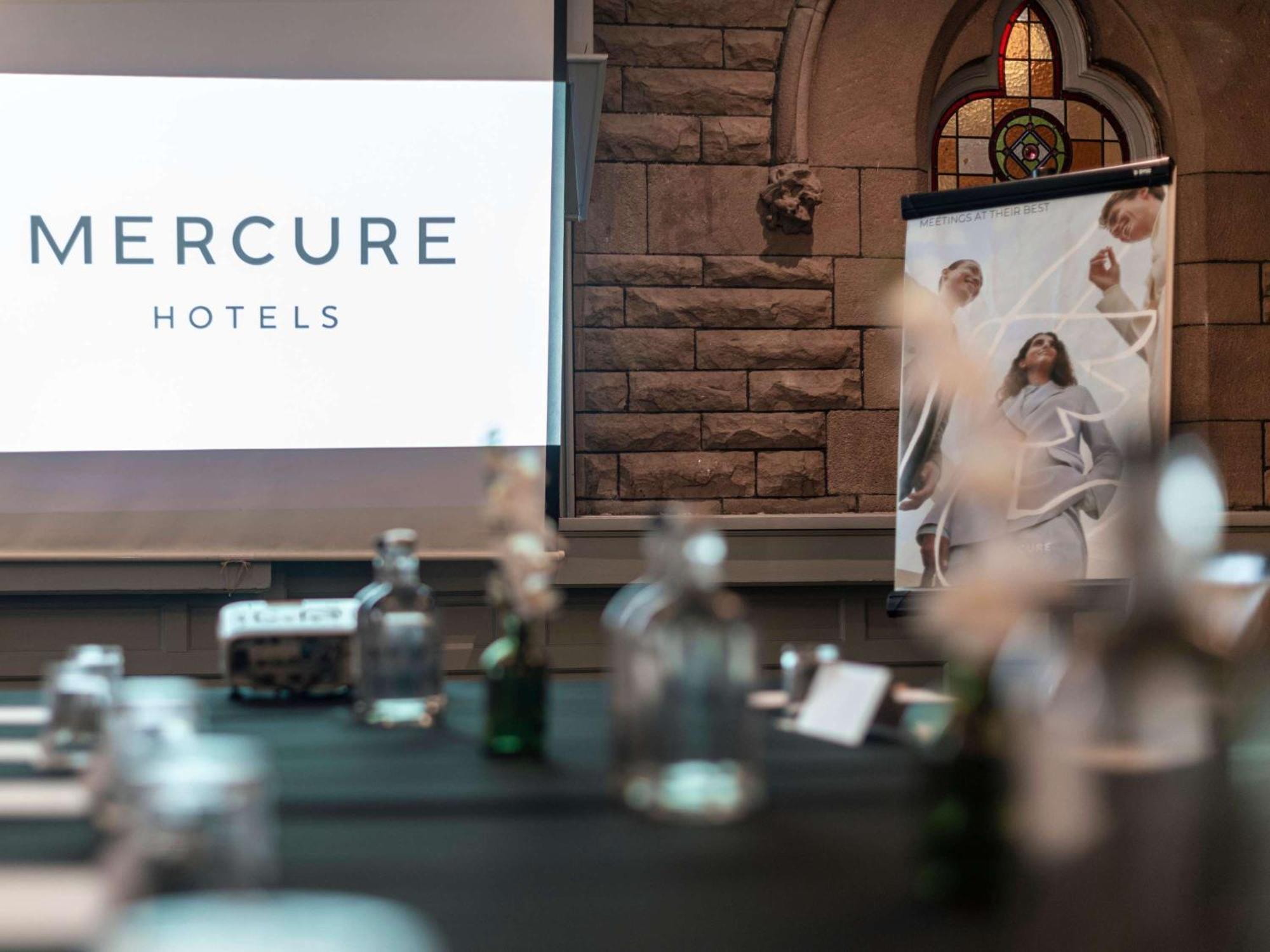 Mercure Manchester Norton Grange Hotel & Spa Rochdale Exterior photo